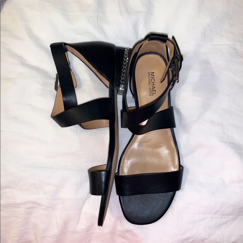 NWOT MICHAEL Michael Kors Black 'Sabrina'
